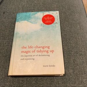 Life Changing Magic of Tidying Up by Marie Kondo